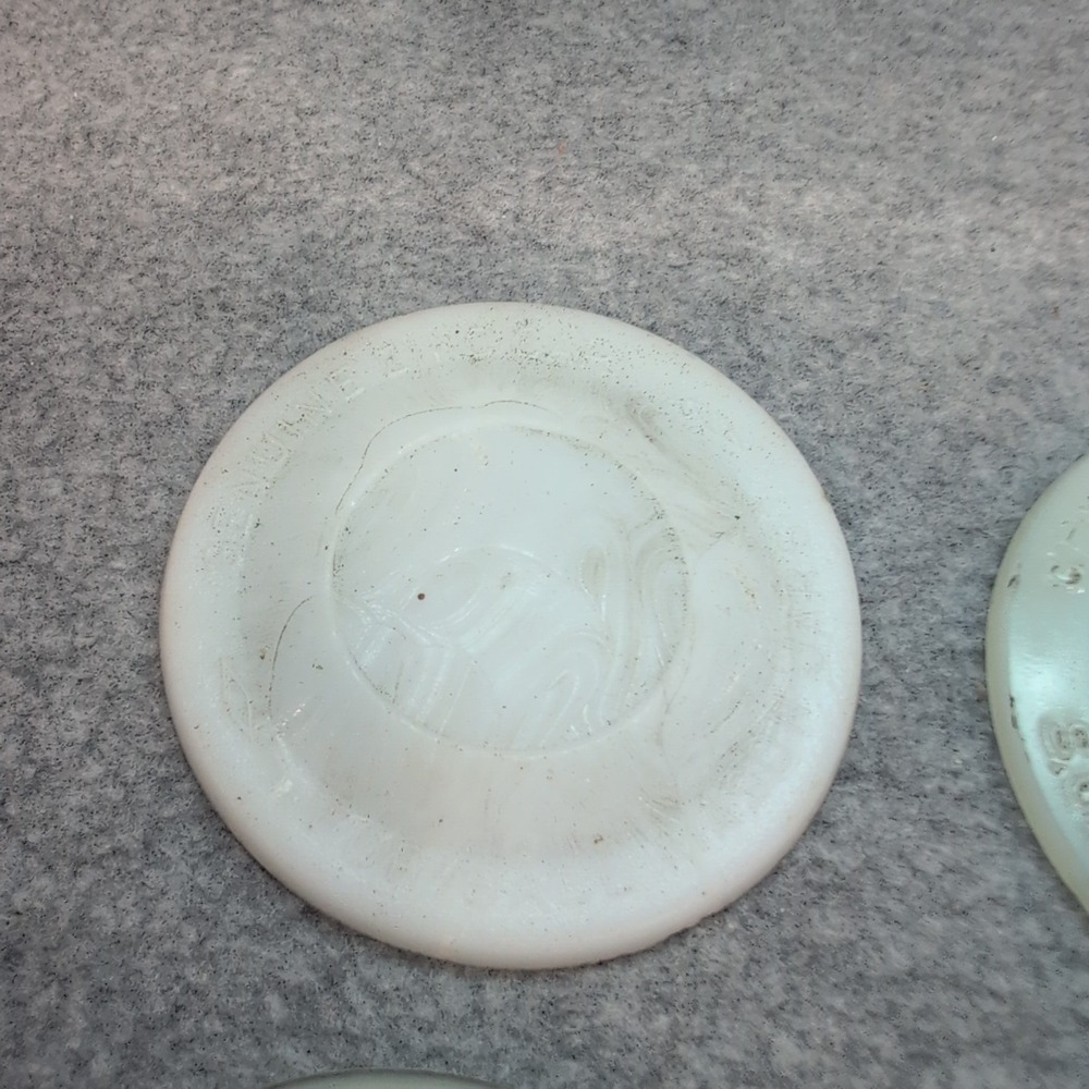 6 Vintage White Crown & More Canning & Milk Jar Lids - Picture 8 of 8